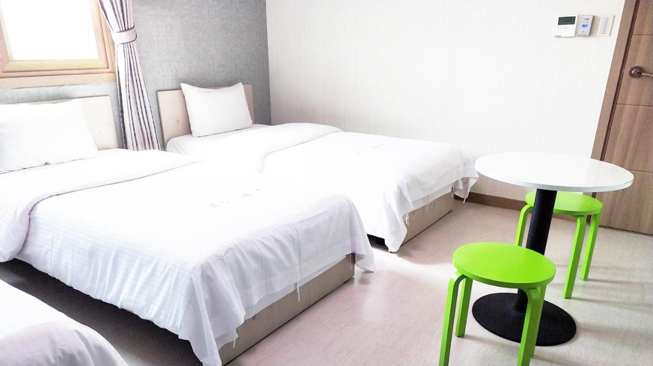 Golden Park Hotel Jeju Ngoại thất bức ảnh