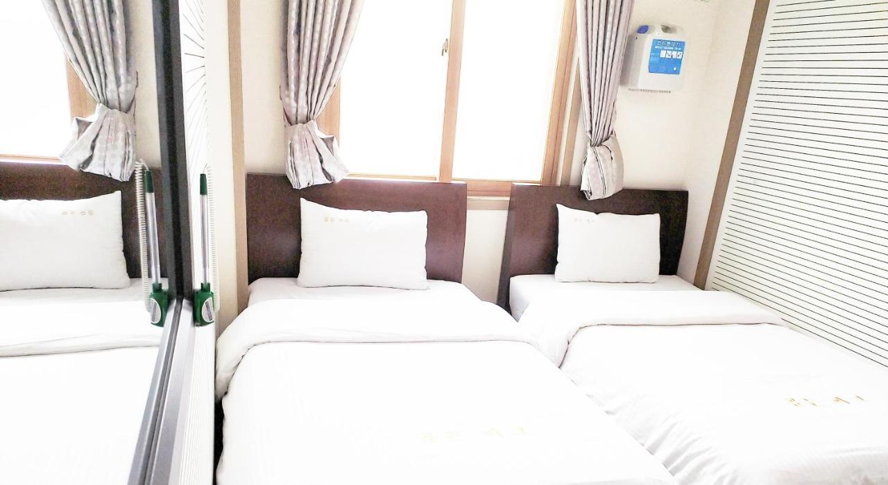 Golden Park Hotel Jeju Ngoại thất bức ảnh