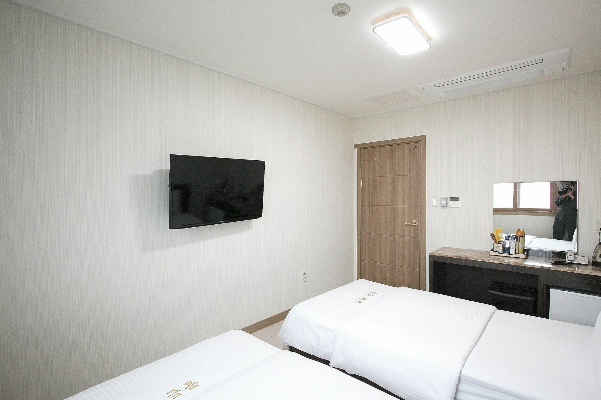 Golden Park Hotel Jeju Ngoại thất bức ảnh